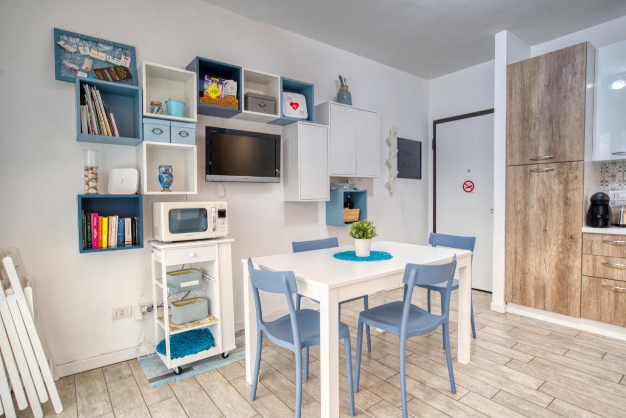 Caseospitali - Casa Azzurra, Incantevole Bilocale Con Giardino Cernusco Sul Naviglio Eksteriør bilde