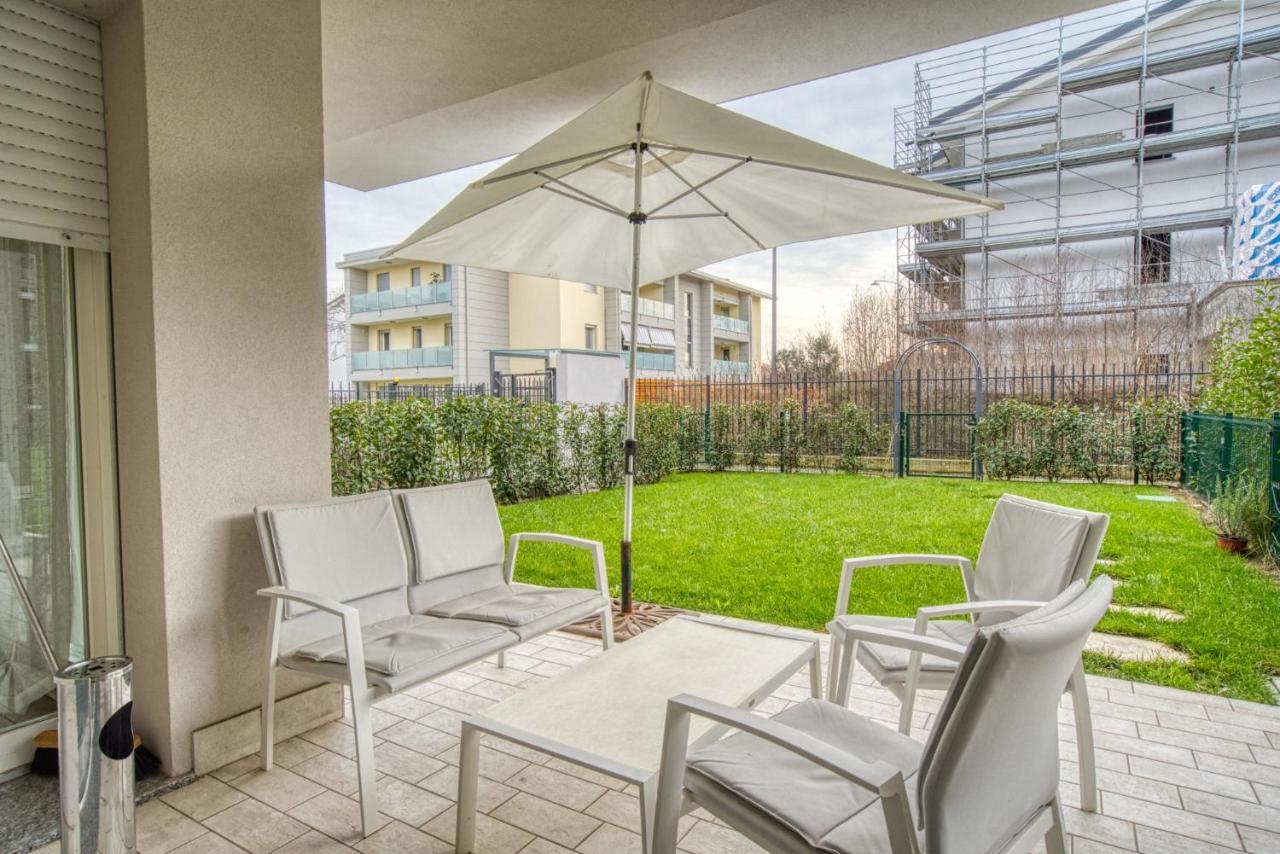 Caseospitali - Casa Azzurra, Incantevole Bilocale Con Giardino Cernusco Sul Naviglio Eksteriør bilde