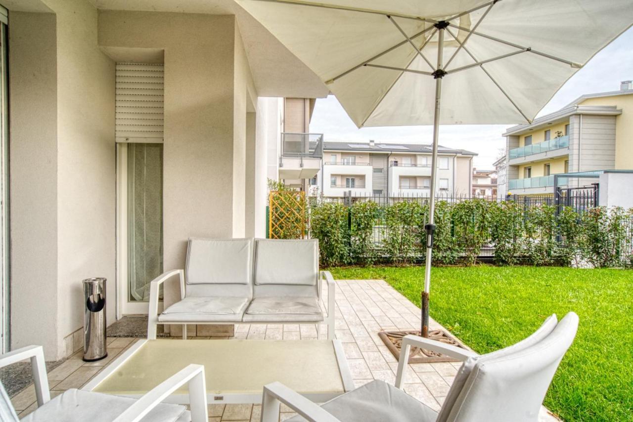 Caseospitali - Casa Azzurra, Incantevole Bilocale Con Giardino Cernusco Sul Naviglio Eksteriør bilde